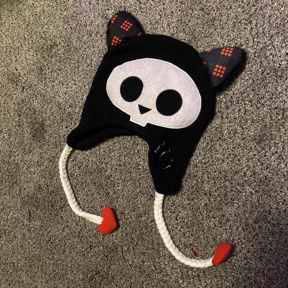 Skelanimals Vintage Licensed Beanie w/ Heart Tassels